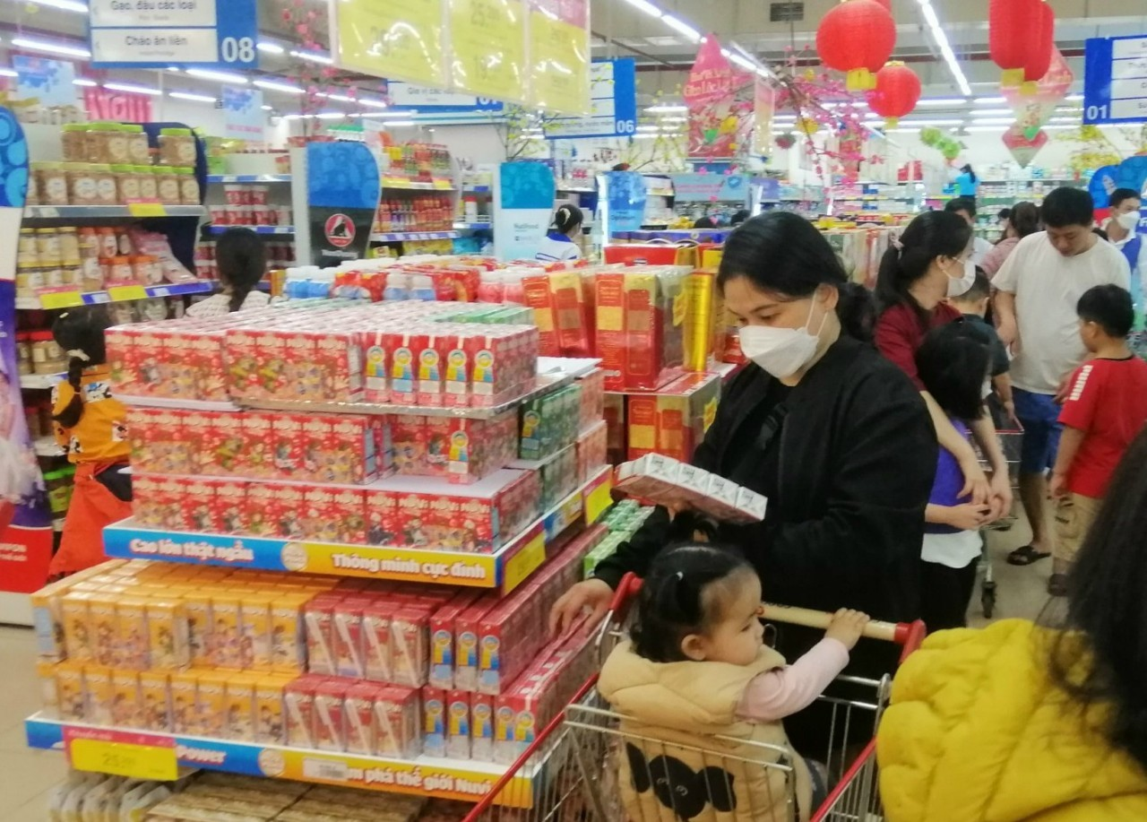 Bảo đảm cân đối cung cầu hàng hóa, ổn định thị trường dịp tết Nguyên đán Giáp Thìn 2024