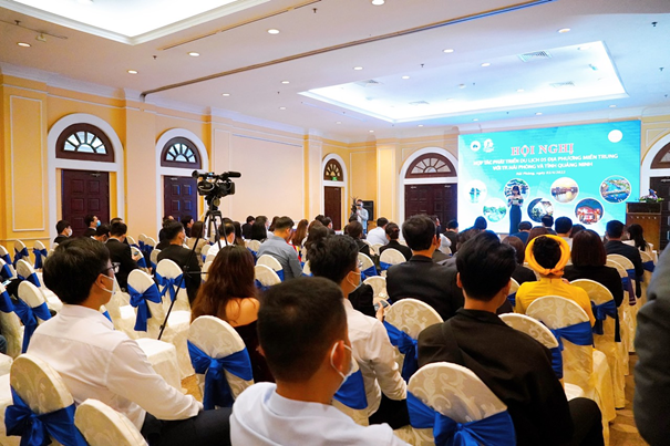Hội nghị liên kết, hợp tác phát triển du lịch giữa 5 địa phương miền Trung với Hải Phòng và Quảng Ninh