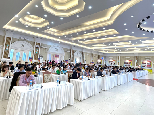 Quảng trị tham gia hội nghị Xúc tiến Thương mại và Đầu tư Lào – Việt Nam năm 2024 tại Savannakhet