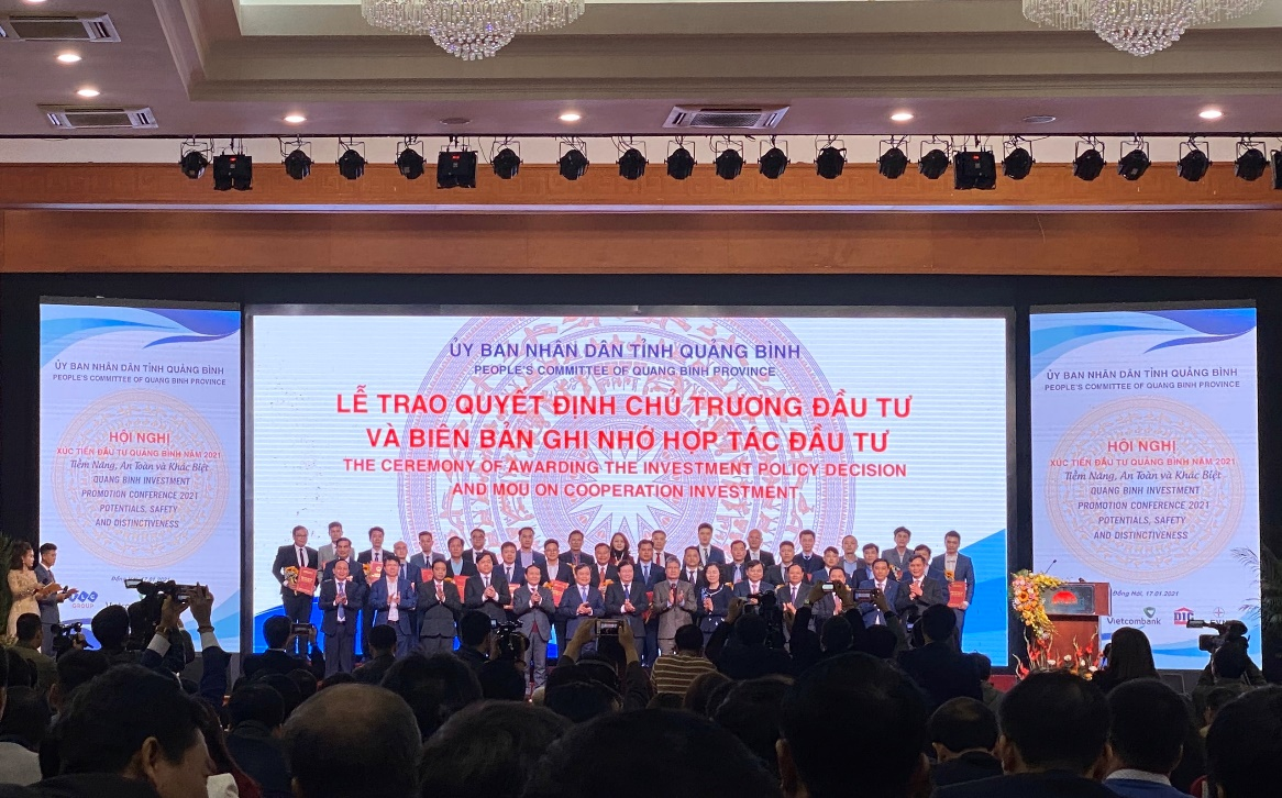 UBND tỉnh Quảng Trị tham dự Hội nghị xúc tiến đầu tư tỉnh Quảng Bình năm 2021