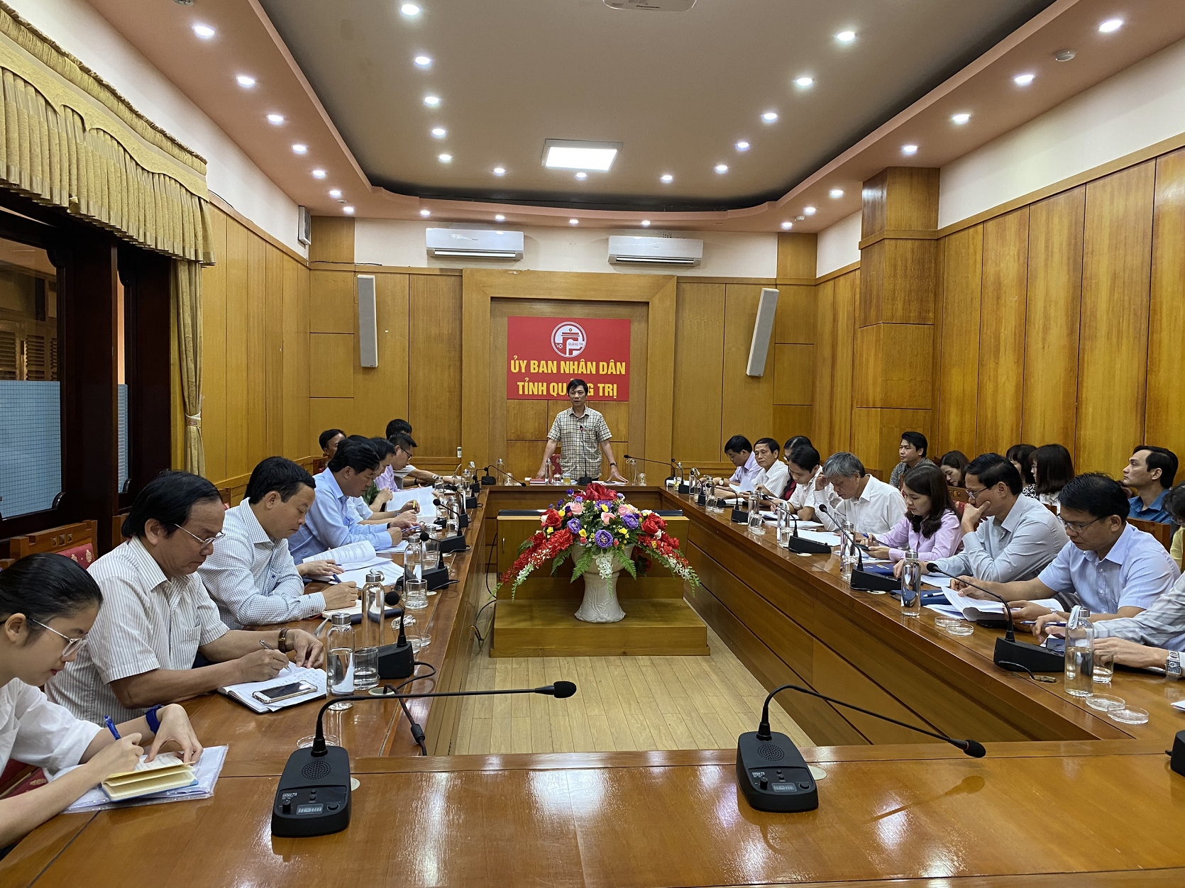UBND tỉnh nghe báo cáo công tác chuẩn bị tổ chức Lễ hội “ Thống nhất non sông” và Khai trương mùa du lịch biển, đảo 2021