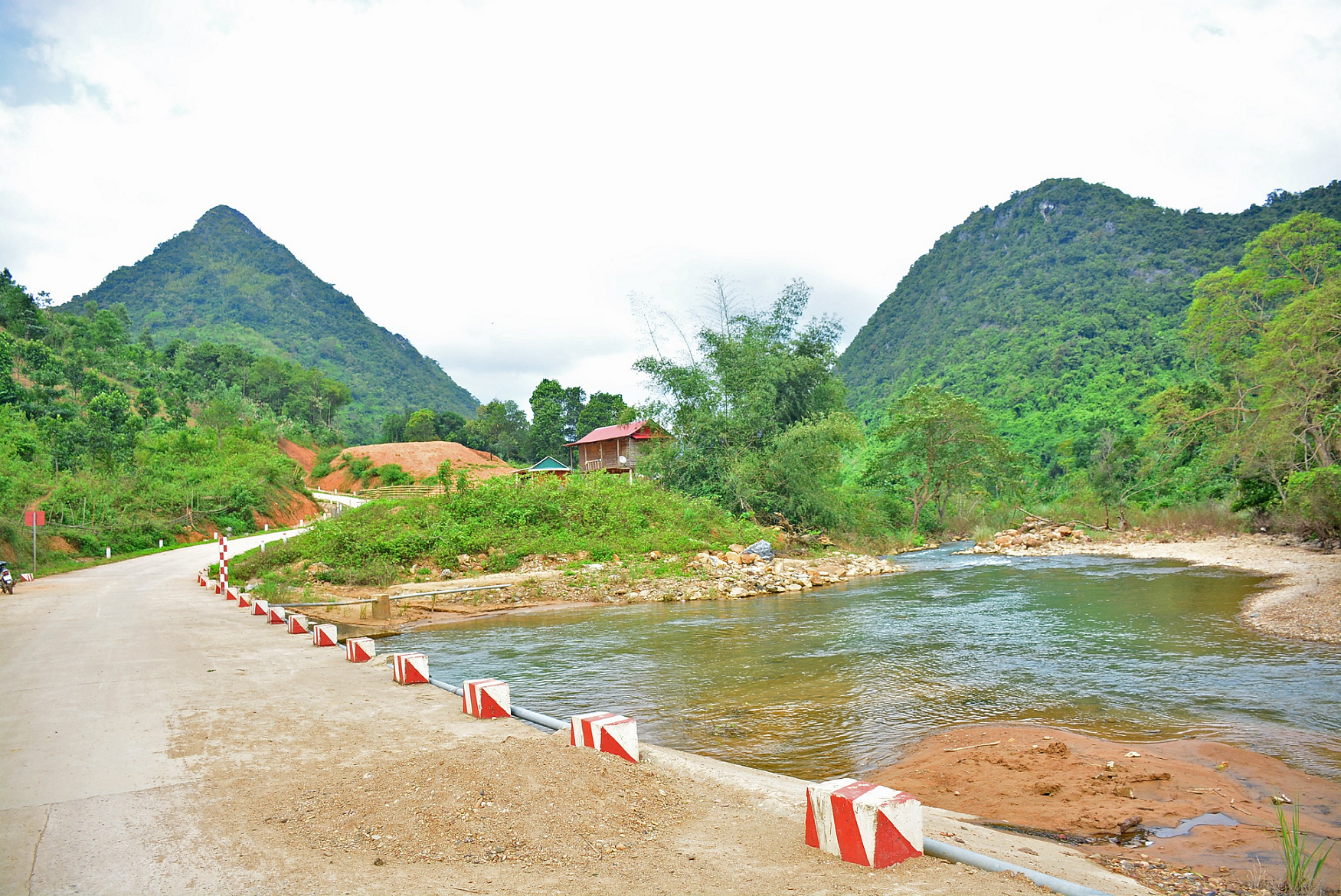Đi tìm vẻ đẹp nguyên sơ, yên bình ở… Chênh Vênh