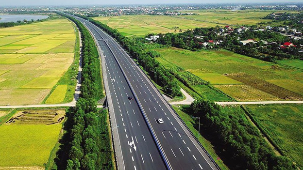 Quảng Trị hoàn thiện hệ thống giao thông thúc đẩy phát triển kinh tế